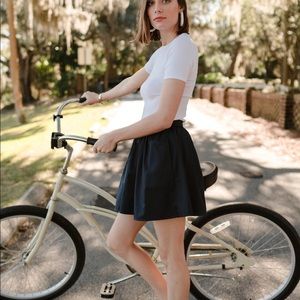 LAKE high-waisted shorts in Navy